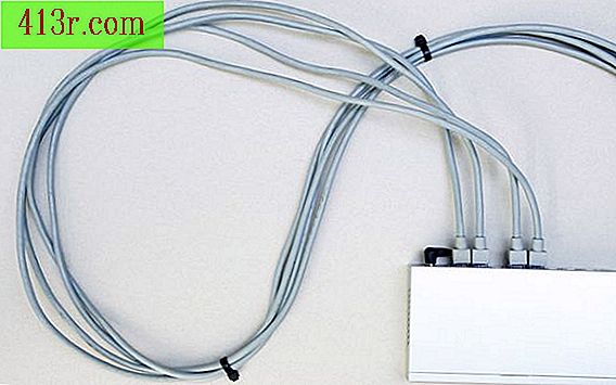 Как да конфигурирате ръчно кабелен модем Arris