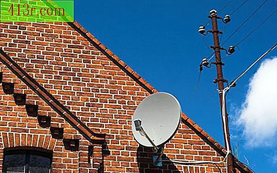 Как да свържете външен твърд диск към DVR на DirecTV