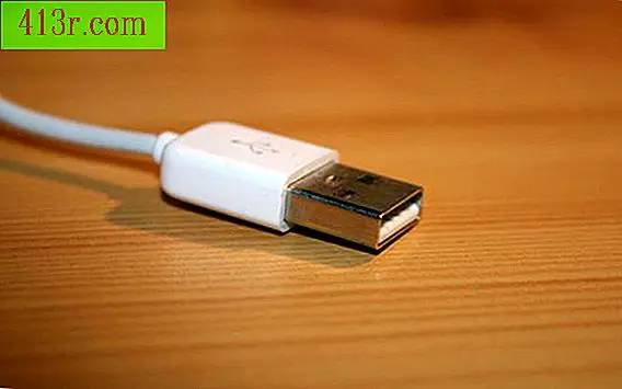 Как да конвертирате нискоскоростни USB портове във високоскоростни USB портове