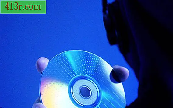 Leve a música para um CD e faça-o no formato WAV ou MP3.