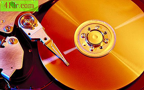 Jak povolit pevný disk v programu DiskPart