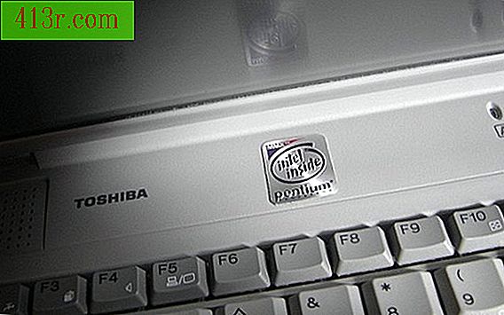 Toshiba сателитен лаптоп