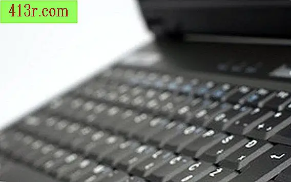 Come creare segni di accento su un laptop