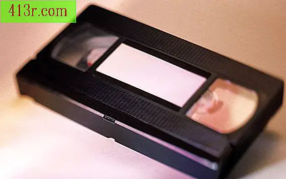 Как да направя VHS ленти не се заби в моя Sanyo VCR