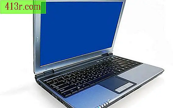Синият екран на смъртта се появява на лаптопите и настолните компютри.
