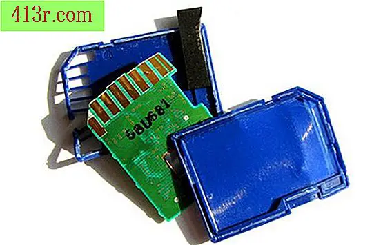 Jak používat kartu Micro SD v počítači
