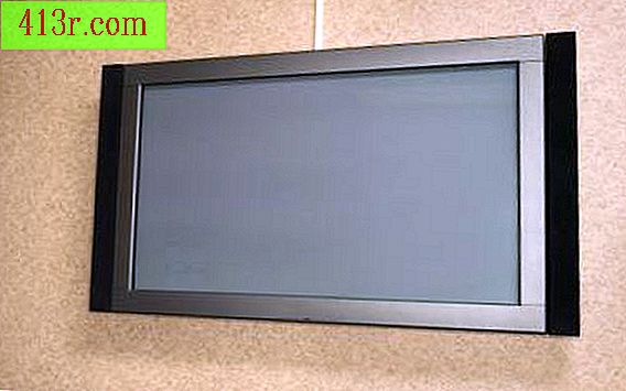 Come riparare uno schermo rotto di un TV LCD