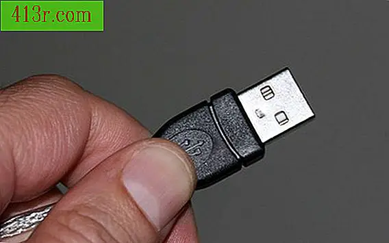 Comment connecter des haut-parleurs USB externes à un ordinateur portable