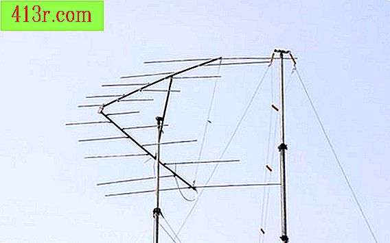 Come costruire un'antenna UHF ad alta potenza