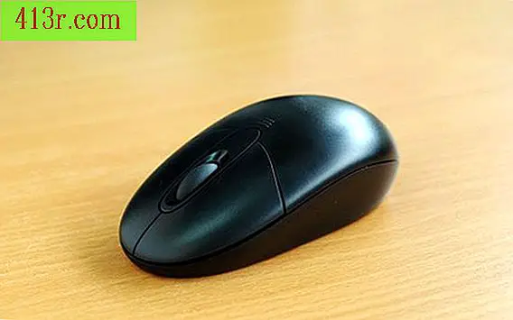 Mouse con Bluetooth vs.  mouse senza fili