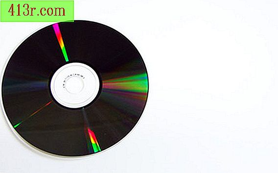 Двуслойните дискове изглеждат същите като обикновените дискове, но могат да съдържат повече информация.