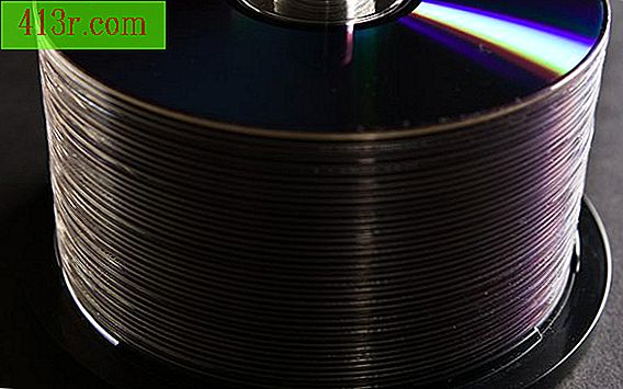 Jaký typ prázdného disku CD byste měli použít ke kopírování hudby?