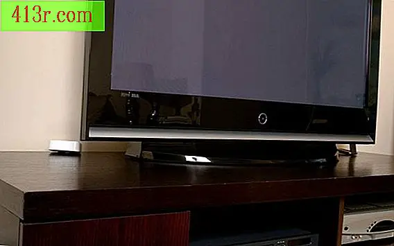 Как да свържете адаптер на Samsung за LED телевизор