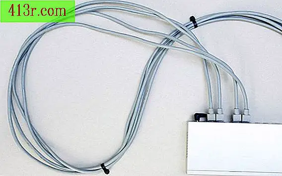 Proč je použitý transponovaný kabel?