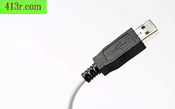 Как да свържете отново счупен USB кабел