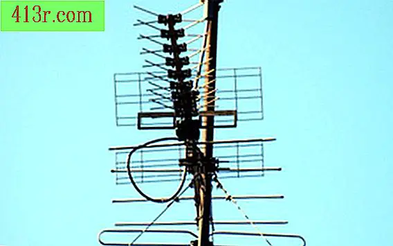 Come collegare 2 antenne televisive per migliorare la ricezione