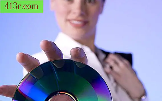 5 façons de récupérer un CD ou un DVD rayé