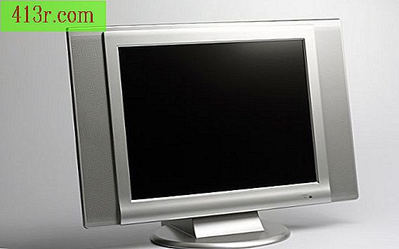 Como converter um monitor VGA para uma TV