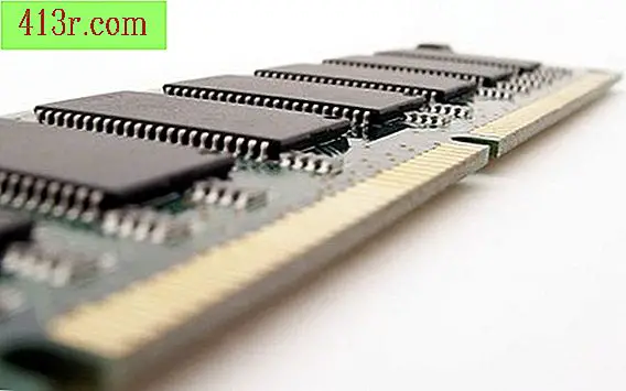 Jaký typ paměti RAM existuje v zařízení Dell Inspiron 1525?