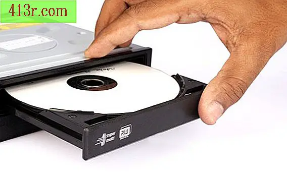 Rozdíl mezi přehrávači disků CD a DVD