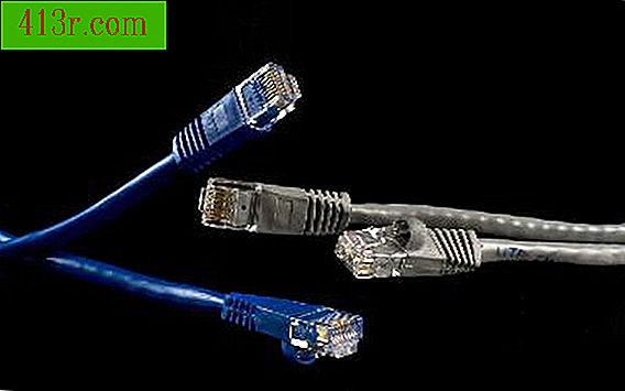 מה כבל Ethernet צריך לשמש עבור PS3?