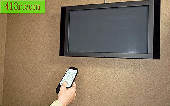 Как да премахнете черни ленти около изображението на телевизора
