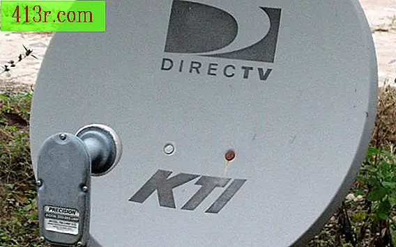 DirecTV антена с двоен LNB.
