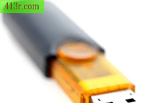 Come salvare le immagini su una memoria USB