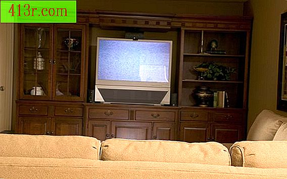 Le luci blu luminose davanti ai DVR DirecTV sono molto luminose per i televisori di alcuni utenti.