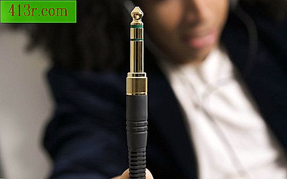 Comment souder un connecteur de 3,5 mm à un fil de haut-parleur