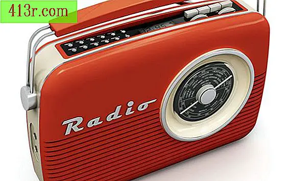 Как да подобрите сигнала на FM радио в стоманена сграда