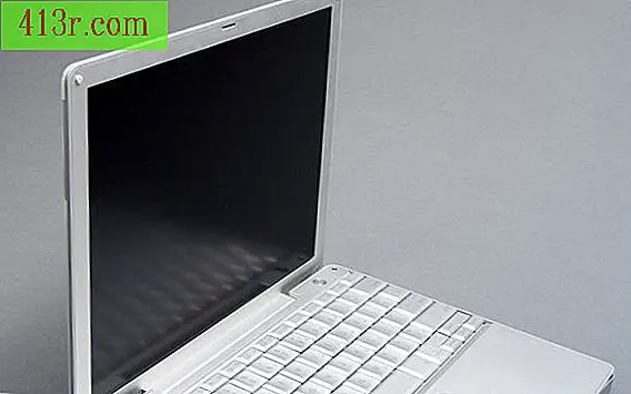 Come cambiare la risoluzione di un laptop quando non riesci a vedere lo schermo