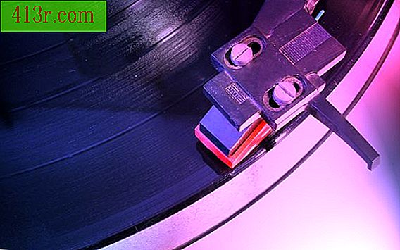 Comment connecter le fil de terre d'une platine vinyle Pro-Ject à la platine Phono