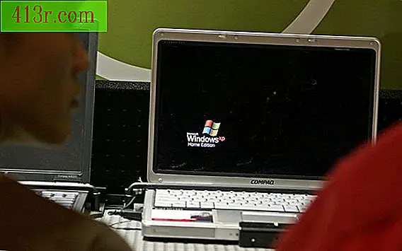 Come accedere ai gruppi di lavoro in Windows XP