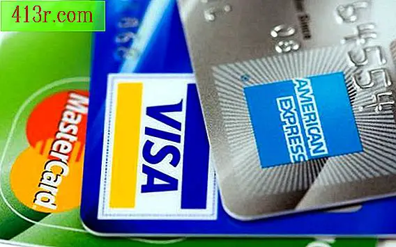 Come rimuovere una carta di credito in un conto PayPal