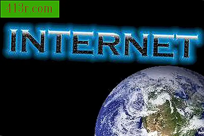 World Wide Web והאינטרנט עובדים יחד.