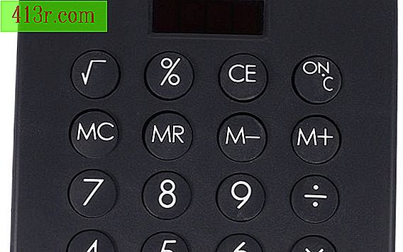 Как да сложите фракции на калкулатор TI-84 Plus