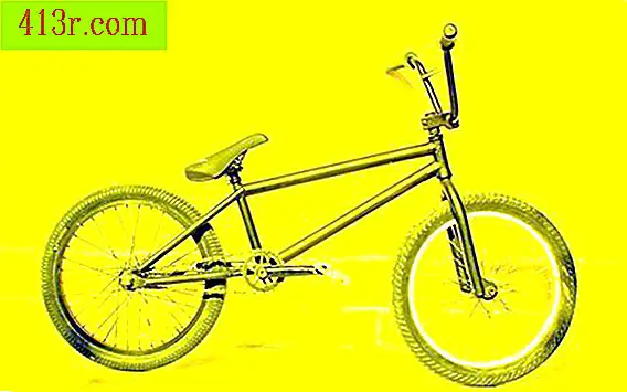 Progetta ogni parte della tua bici BMX virtuale in qualsiasi colore.