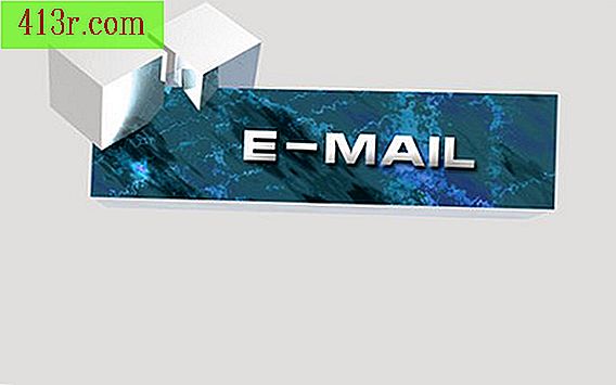 Quando si fa clic su un collegamento di posta elettronica in una pagina Web, viene aperto il client di posta elettronica predefinito.